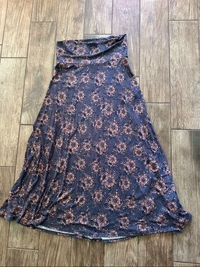 Women's A-Line Maxi Skirt in Navy with Blush Floral Print